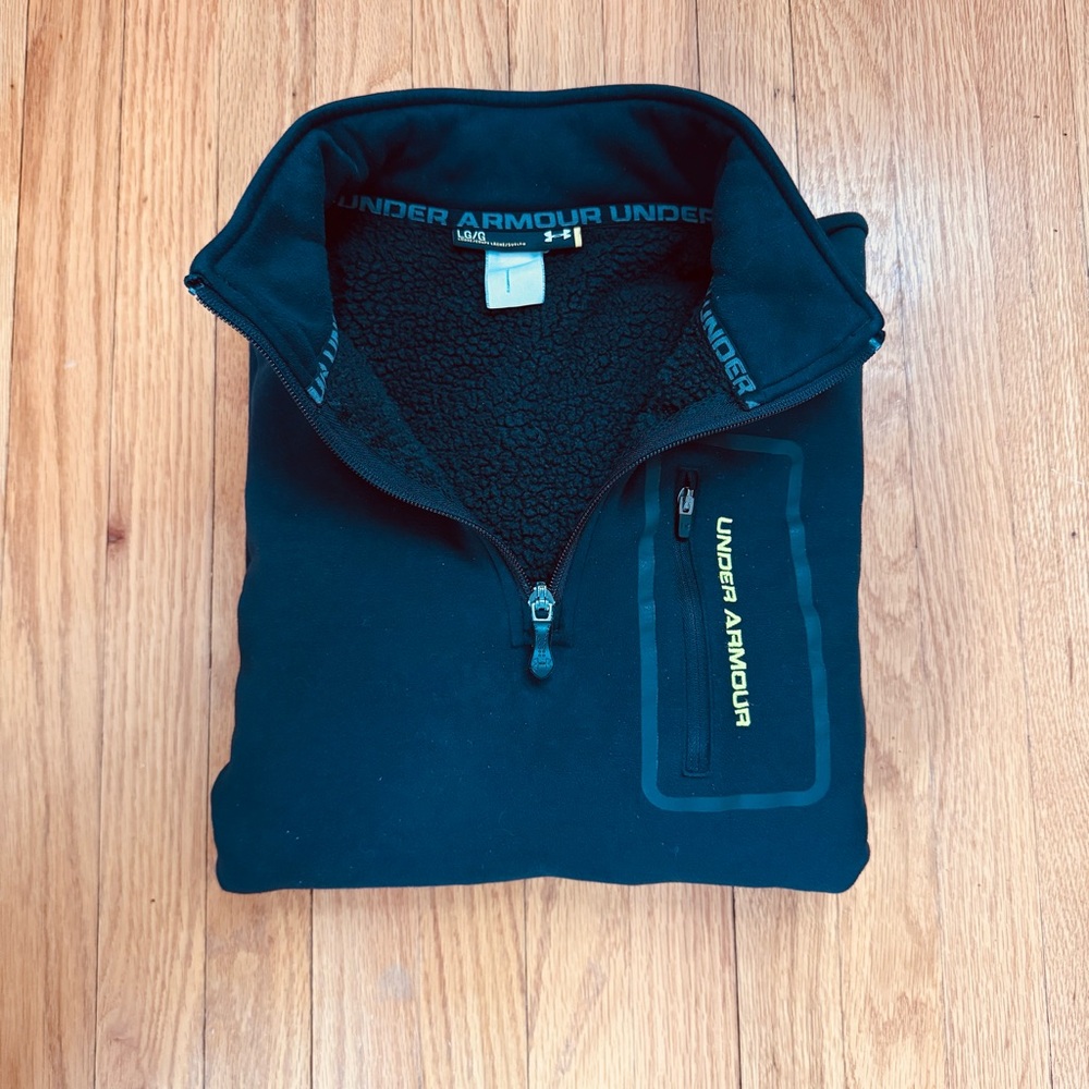 Under Armour Men’s Black Half-Zip Fleece Pullover with Chest Pocket
